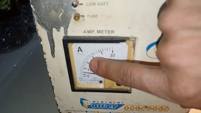 kya car battery ko inverter me laga sakte hai || inverter on car battery смотреть онлайн