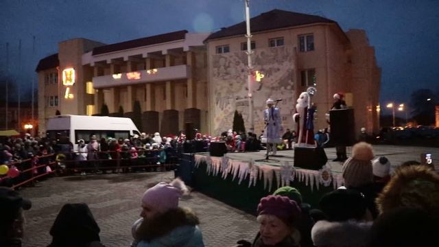 Шествие Дедов Морозов и Снегурочек 2017 - 3 смотреть онлайн