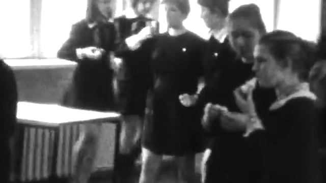 Очень длинный школьный день. Год 1979, зима. смотреть онлайн