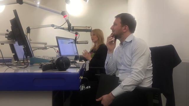 Галина Свинген. Ангелы отношений. Как не промахнуться с подарком на 14, 23 февраля и 8 марта смотреть онлайн