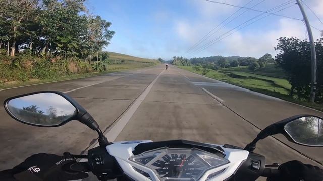 Honda Click Short Ride with Ducati Monster 821 смотреть онлайн