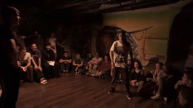 ??? VS Lena | 1/6 | Unreal Battle смотреть онлайн