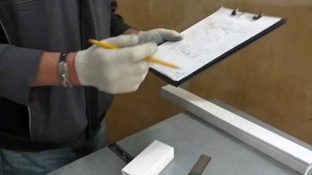 Приёмы пиления кабель канала под стандартными углами смотреть онлайн