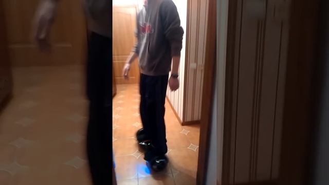 Гироскутер - самая крутая игрушка. Уииии! смотреть онлайн