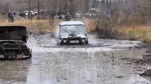 Гонки по бездорожью на уазиках. Российский внедорожник УАЗ по бездорожью. AUTOMIXMAX. НОВОСТИ.