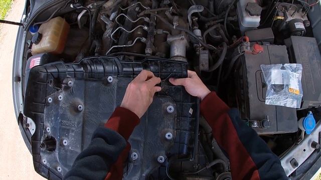 Декоративная крышка на двигатель Кайрон смотреть онлайн