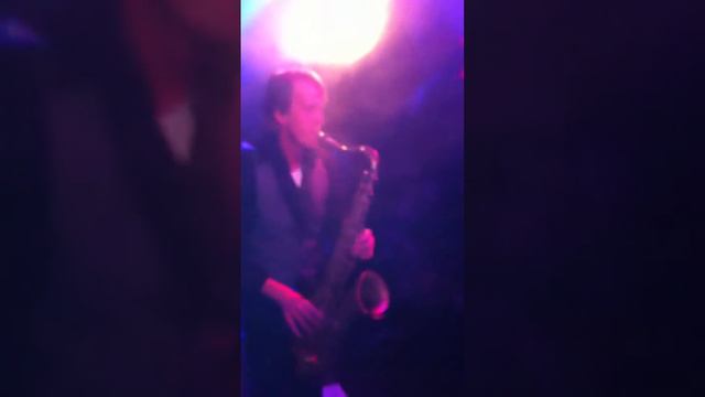 Saxrem saxophone solo on Dance little sister. Yamaha Custom YTS 82Z смотреть онлайн