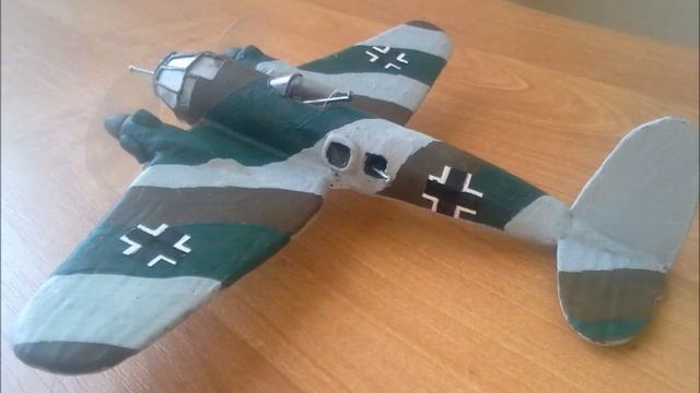 Бомбардировщик He-111 самолёт из пластилина