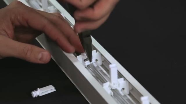 How to Replace a Vertical Blind Carrier Clip Stem and Gear смотреть онлайн