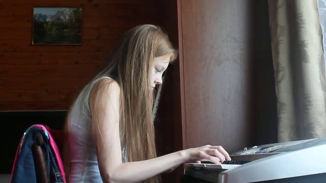 Can You Feel The Love Tonight The Lion King- играет Полинка смотреть онлайн