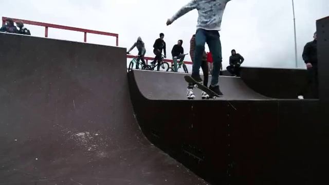 Mazeikiai skatepark time lapse смотреть онлайн