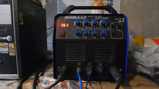 Обзор аппаратa AuroraPro Inter TIG 200 AC/DC Pulse смотреть онлайн