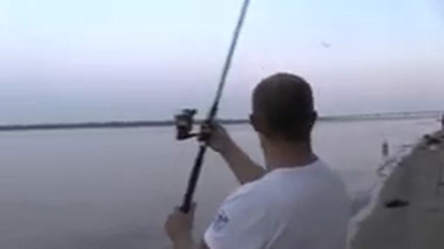 РЫБАЛКА НА ЛЕЩА!!! Ловля леща на волге !!! смотреть онлайн