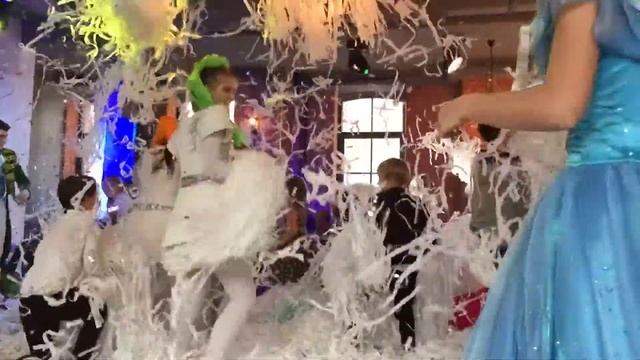 детский день рождения смотреть онлайн
