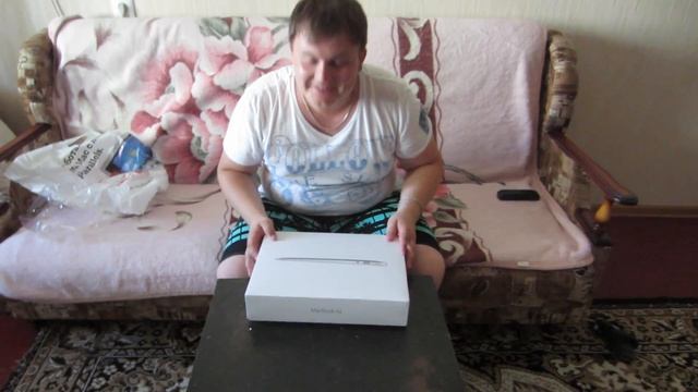 НОВЫЙ MACBOOK AIR, ПЕРЕЕЗД В ВОЛГОГРАД, КУПАНИЕ В ЛЕДЯНОЙ ВОЛГЕ LIFE #40 [HOBBITVLOGS] смотреть онлайн