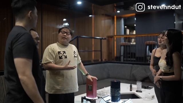 GREBEK ROYAL KTV, KARAOKE PREMIUM YANG BANYAK BIDADARI DUNIAWI NYA !! смотреть онлайн