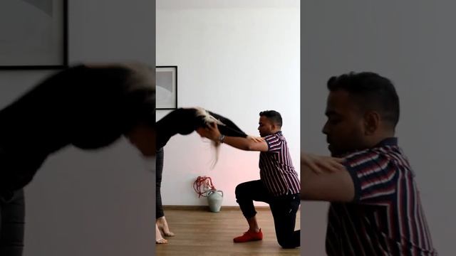 Suman and Thirza - Bachata Sensual смотреть онлайн