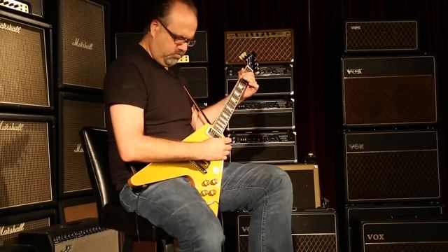 Gibson Custom Shop Benchmark Limited Run Flying V Standard • SN: CS400341 смотреть онлайн