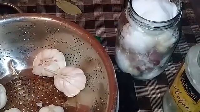 Солим чеснок на зиму. смотреть онлайн