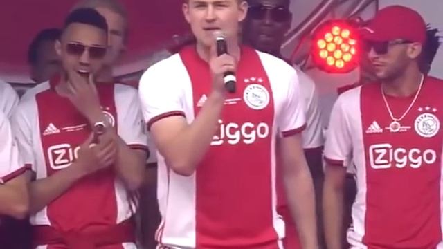 De Ligt speech in Ajax Title Celebration смотреть онлайн