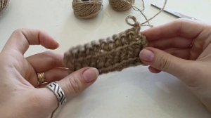 Коврик из джута крючком. Подойдет для начинающих. Очень простой рисунок.