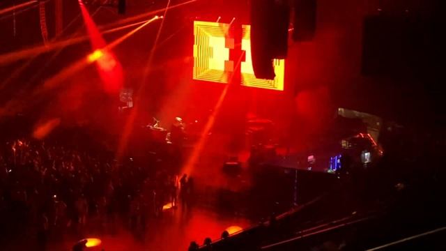 Golden Features Opening for Odesza @ Kia Forum 8/12/22 смотреть онлайн