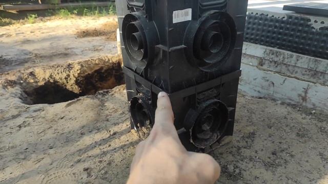 Колодец ливневки, если ливневая труба проходит глубоко смотреть онлайн