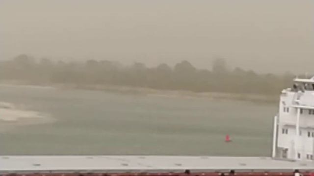 Песчаная буря, Ростовская Область г. Семикаракорск река Дон! смотреть онлайн