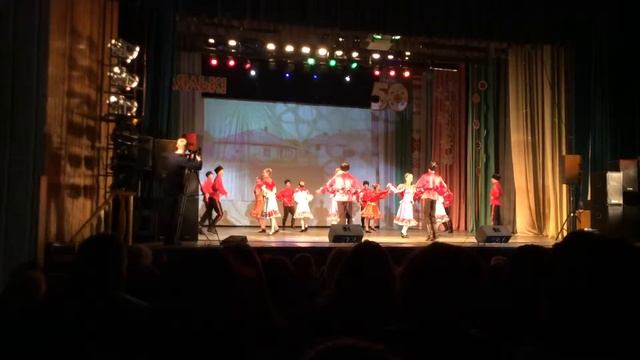 "Казачий пляс" - Народный ансамбль танца "Ляльки" смотреть онлайн