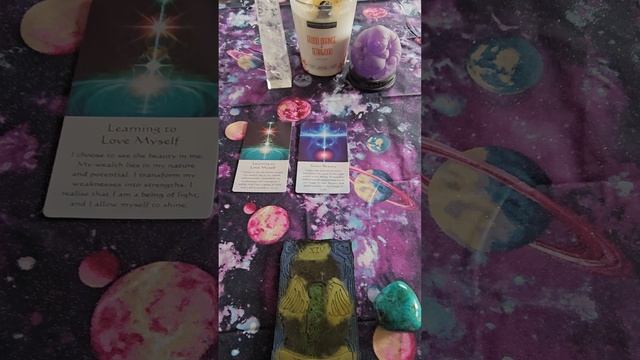 Short Oracle Reading: Love yourself, Your Beauty & Have Faith смотреть онлайн
