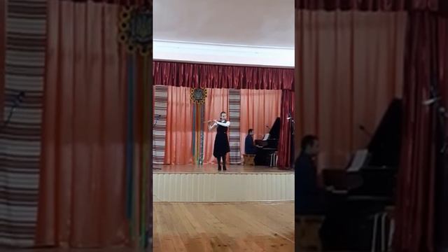 Масленікова Вікторія 3-й клас, флейта, Ю. Должиков "Старовинний танець" смотреть онлайн