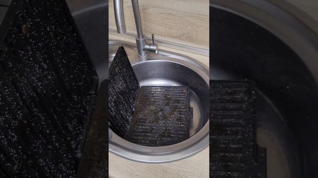 Чистка гриля #чистка #чисткапосуды #гриль #сковорода #нагар #жир #моющеесредство #советы #лайфхаки смотреть онлайн