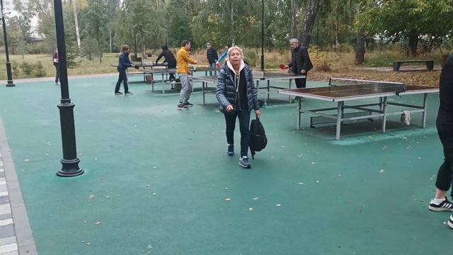 начало дождливого воскресного турнира по настольному теннису 18 сентября 2022 год Черкизовский парк смотреть онлайн