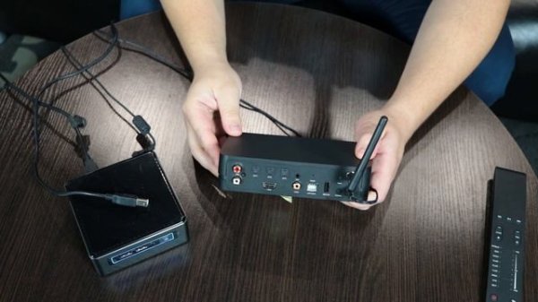 System Audio SA Legend Stereo Hub. Беспроводной хаб