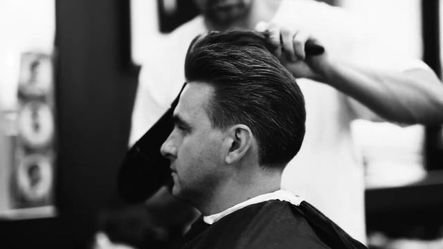 Помпадур (Pompadour) - мужская стрижка - FIRM Barbershop смотреть онлайн