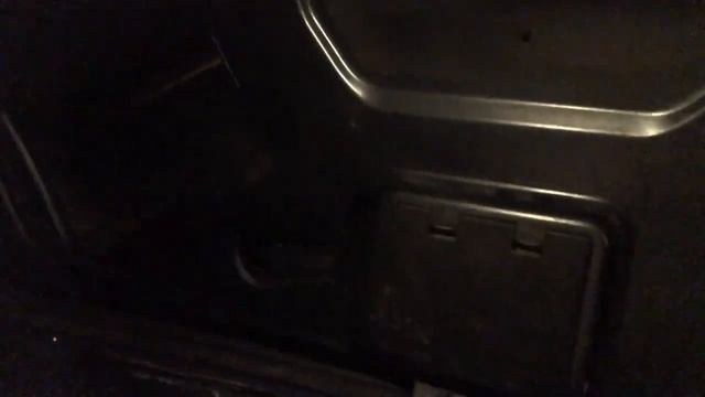 МЕНЯ ЗАКРЫЛИ В БАГАЖНИКЕ!! смотреть онлайн