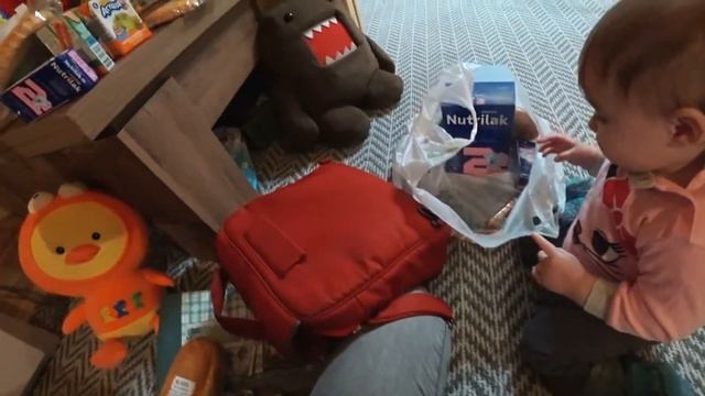 ЛИЛИ ДЕЛАЕТ ПЕРВЫЕ ШАГИ! смотреть онлайн