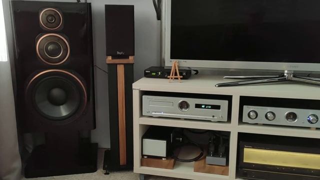 KENWOOD LS-G5000. URIAH HEEP