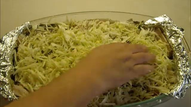 СОЧНАЯ РЫБА С ОВОЩАМИ В ДУХОВКЕ. смотреть онлайн