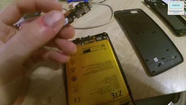 ZTE Blade A330 / не заряжается без бубна смотреть онлайн