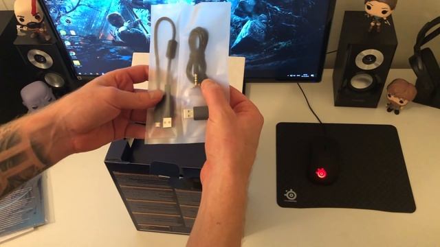 New Sony Gold Wireless Headset 7.1 for PS4 2018 Распаковка и перый взгляд смотреть онлайн
