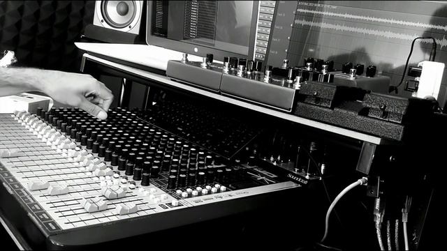 Live Dub Mix #2 - Ctrl Dub (Soundcraft Signature 22 / RE20 / RE-201 / Strymon Bigsky / Helix Phaser смотреть онлайн