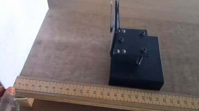 Determination of wavelength of a laser source смотреть онлайн