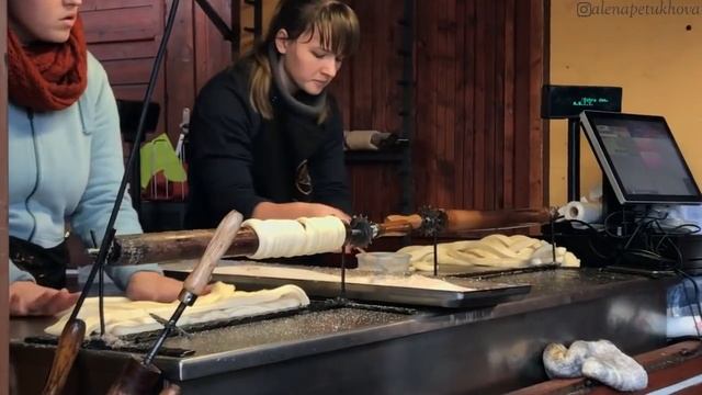 ?? ВЛОГ! МОЯ ПОЕЗДКА МЕЧТЫ! РОЖДЕСТВЕНСКАЯ ПРАГА! ?? AlenaPetukhova смотреть онлайн