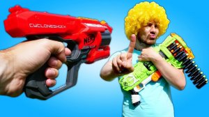 Nerf Gun Videos: Nerf vs Nerf - Nerf Zombie Strike vs Nerf Mega Cycloneshock - Fun Kids Videos