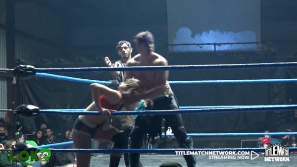 Raychell Rose vs Low Rider (Intergender Wrestling)