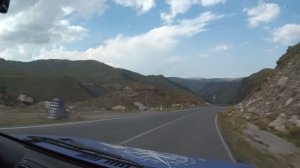 НИВА на крутом горном серпантине! Дорога в рай или ад?