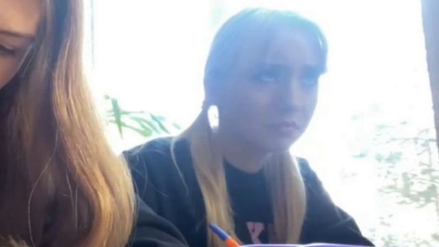 vlog/мой день:прогулка с друзьями,пиццерия,школа,выходной день//maison смотреть онлайн