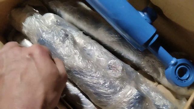 Новенькі і тепленькі гідроциліндри на мінітракторці з мотоблока смотреть онлайн