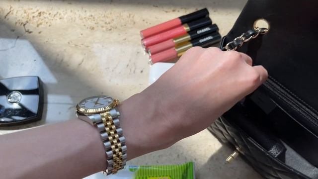 CHANEL SMALL CLASSIC FLAP VS MINI + Mod shots | How I shorten the straps смотреть онлайн
